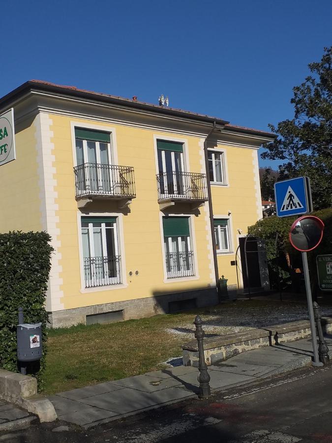 Casa Patrone Appartamento Luigi Nebbiuno Exterior foto